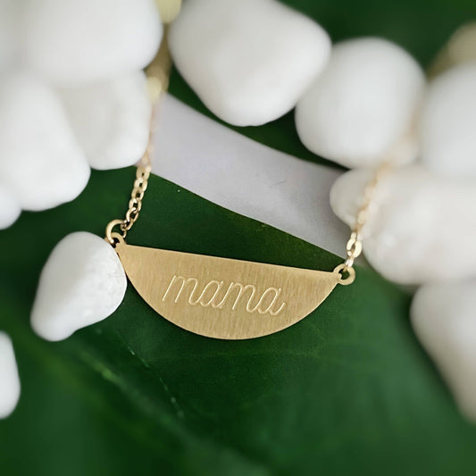 Mama Arch Gold Necklace